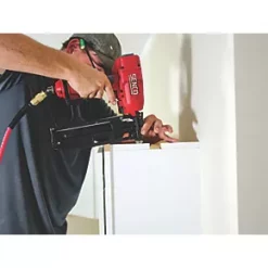 Senco FINISHPRO16XP 65mm Second Fix Air Nail Gun -Collated Nails Shop 168XK A2