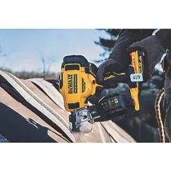 DeWalt DCN45RND2-GB 45mm 18V 2 x 2.0Ah Li-Ion XR Brushless First Fix Cordless Nail Gun -Collated Nails Shop 249XK A3
